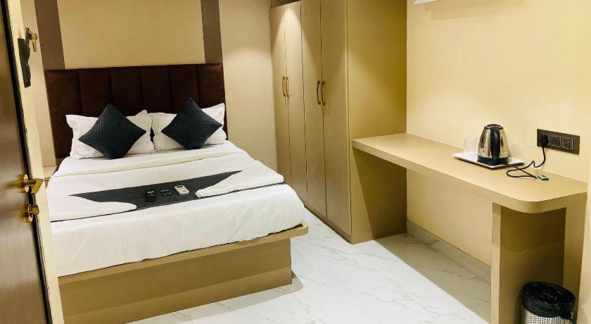 Dolphin Residency Hotel